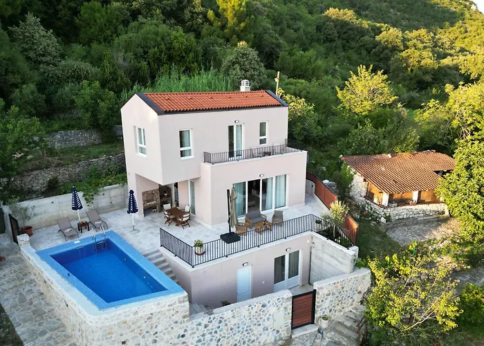 Villa Zukovica